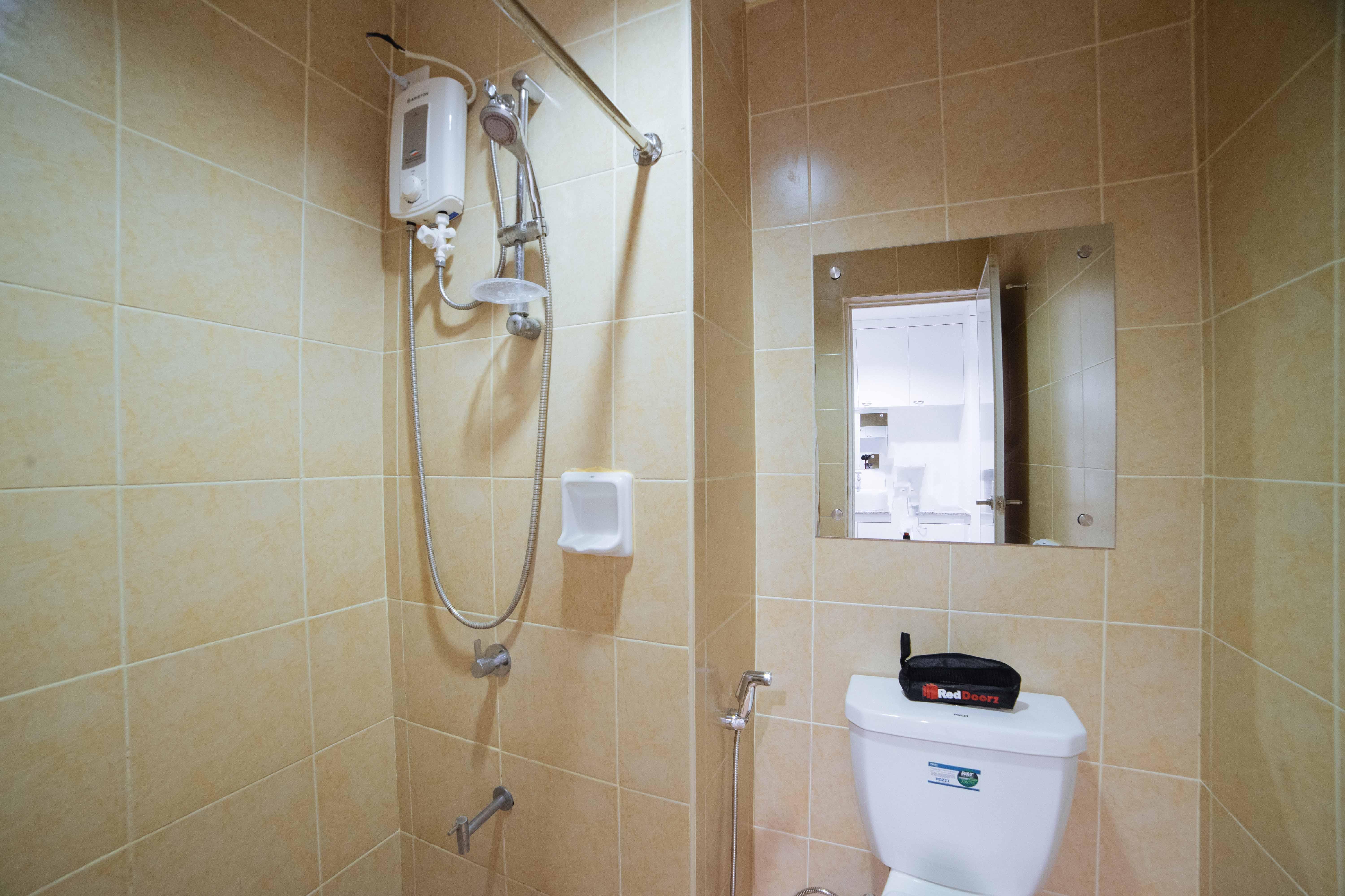 Reddoorz Plus @ Roxas Street Davao Exterior foto