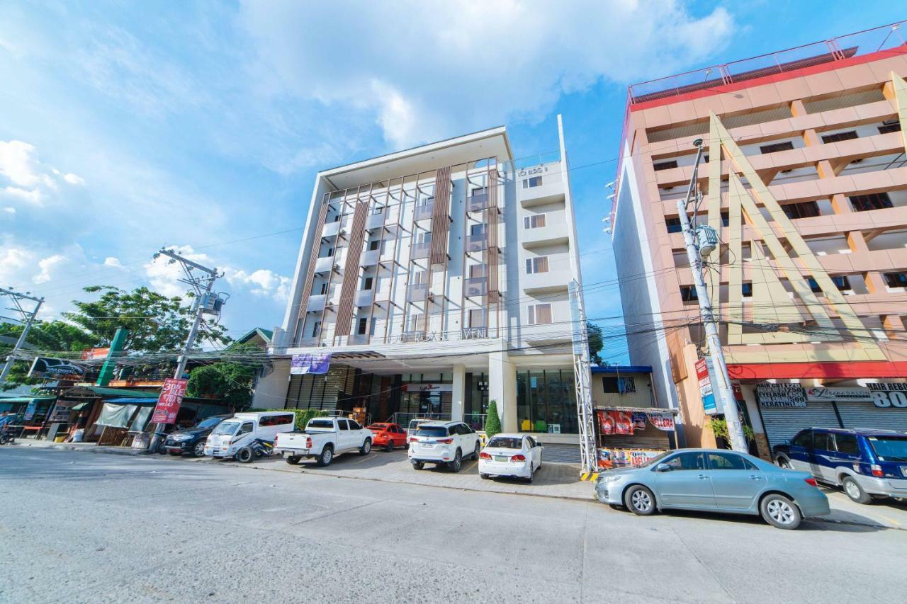 Reddoorz Plus @ Roxas Street Davao Exterior foto