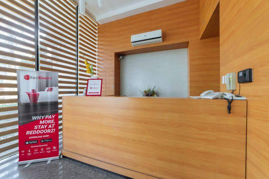 Reddoorz Plus @ Roxas Street Davao Exterior foto